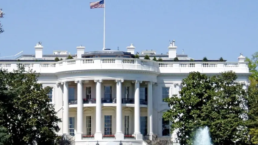 South lawn of the White House, alternate crop
