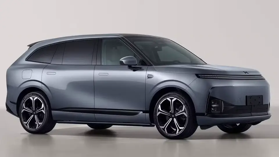The XPENG G9L electric SUV